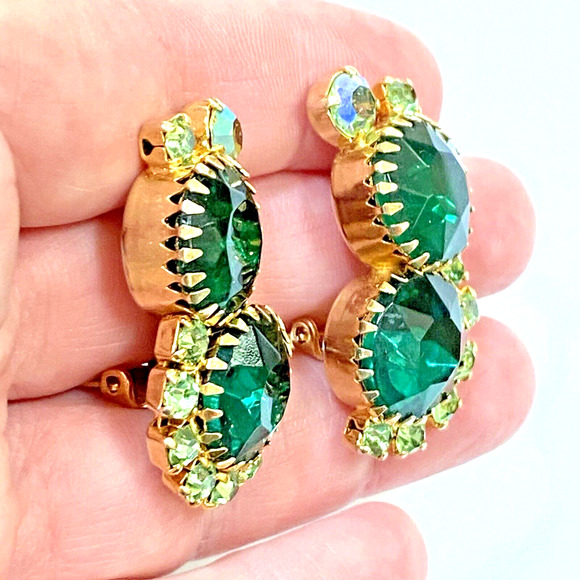 Vintage Clip On Earrings Bold Chunky Runway Greens & Goldtone Statement Jewelry - Picture 5 of 8